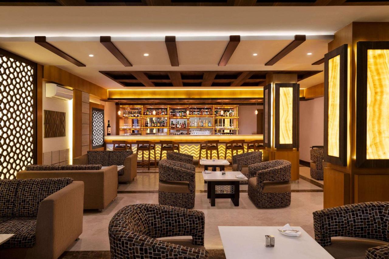 Ramada By Wyndham Varanasi Katesar Chandauli Exteriér fotografie