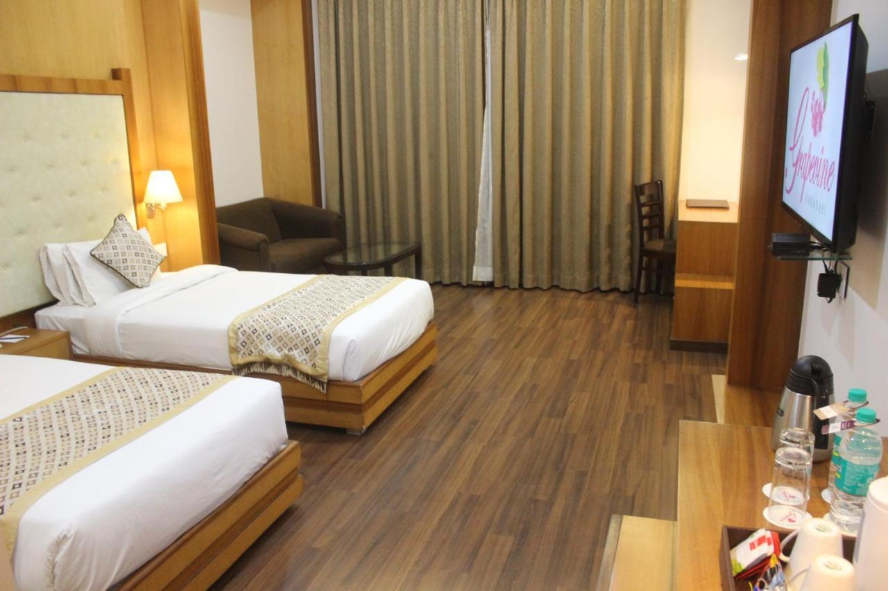 Ramada By Wyndham Varanasi Katesar Chandauli Exteriér fotografie