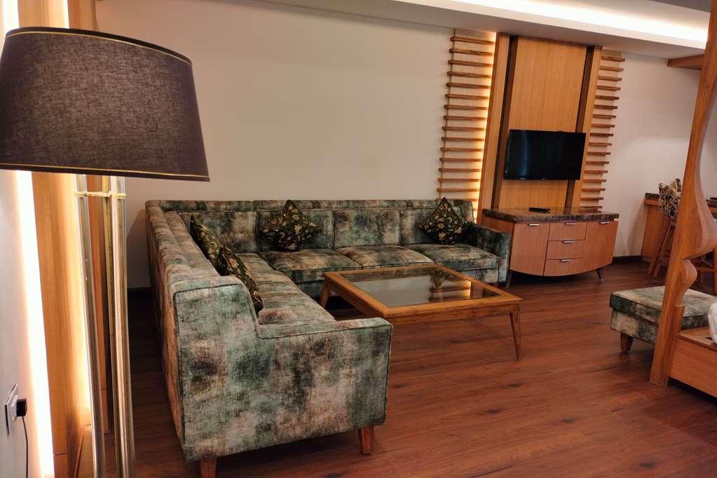 Ramada By Wyndham Varanasi Katesar Chandauli Pokoj fotografie